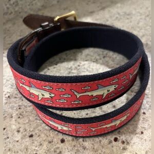 ✳️ Vineyard Vines shark 🦈 belt men’s 34